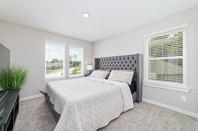 Building Photo - 10332 Rainbow Cove Ln