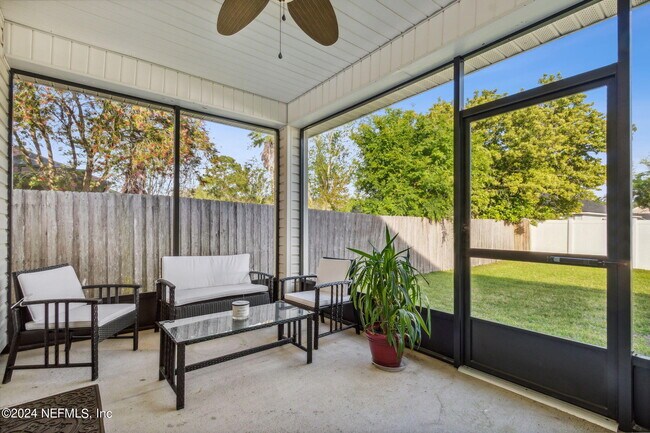 Building Photo - 1525 Cotton Clover Dr