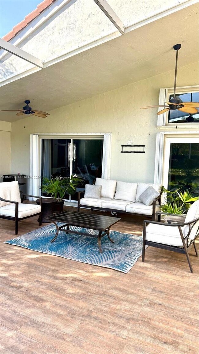 Building Photo - 388 Carrington Dr