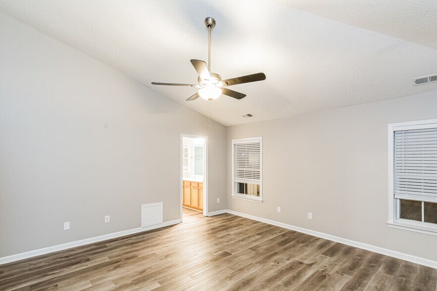 Building Photo - 6056 Ricker Rd