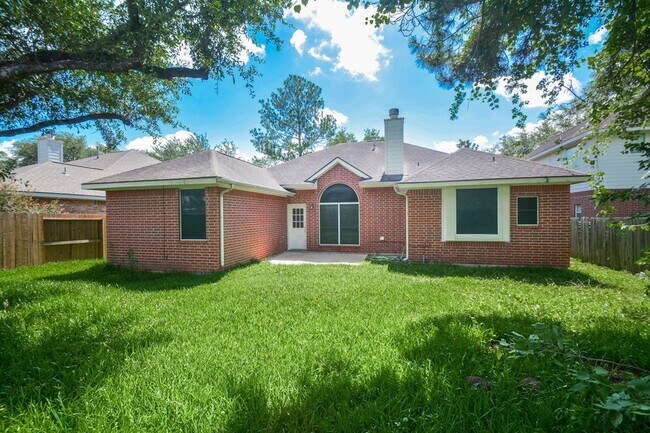 Building Photo - 918 Tennyson Dr