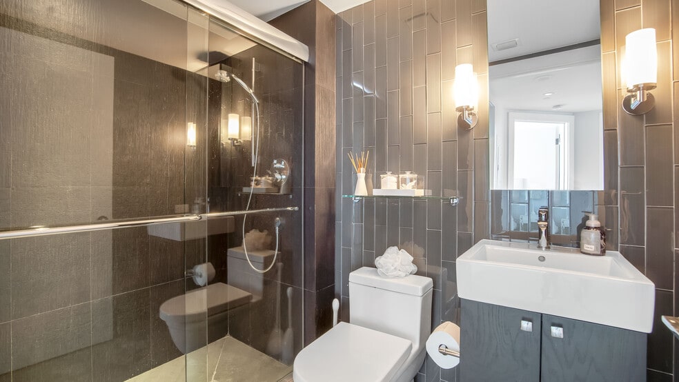 3rd Full Bath - 17555 Collins Ave