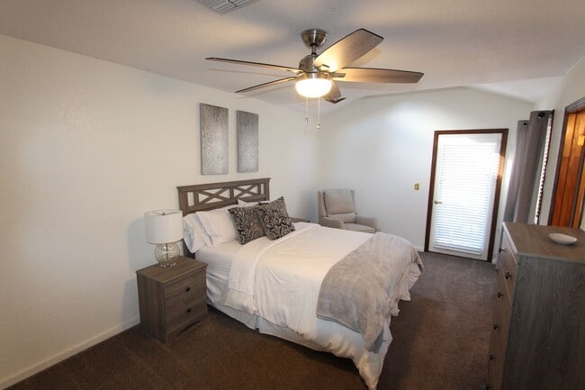 Building Photo - Fully Furnished 4-Bed Home in Kachina Village with Bonus Rec Room