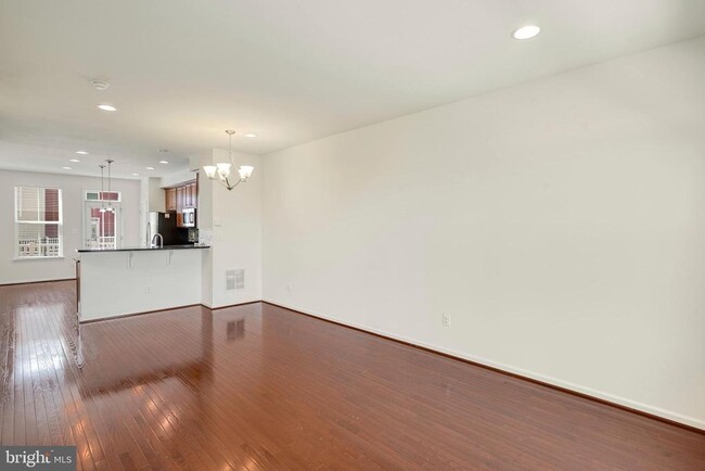 Building Photo - 41755 McMonagle Square