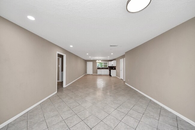 Building Photo - 11607 Neff St