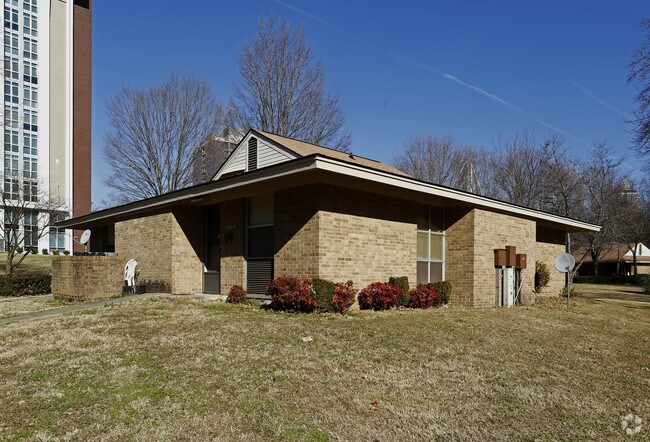 Primary Photo - Strawn Cottages