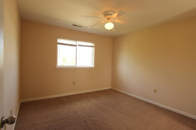 Building Photo - 1518 Timber Creek Dr
