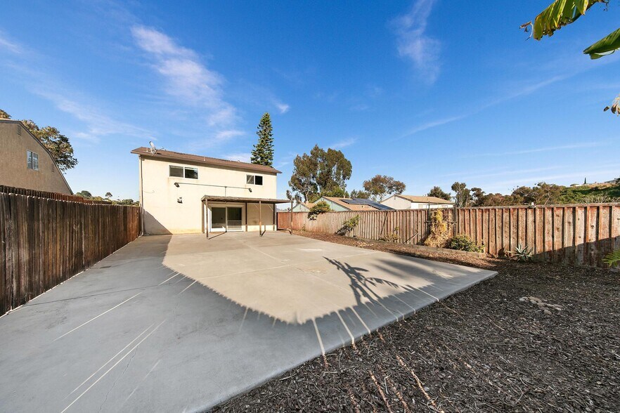 Building Photo - 1754 Hanford Dr