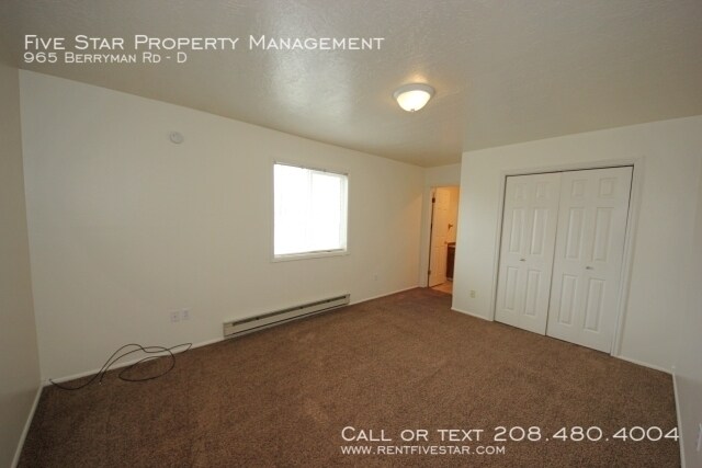 Building Photo - 965 Berryman Rd