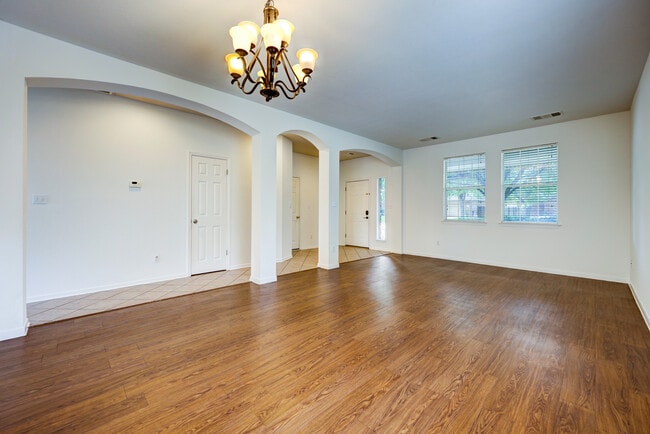 Building Photo - 804 Windsor Hill Dr