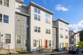 Building Photo - 708 Tral St