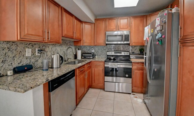 Building Photo - 8248 Severn Dr