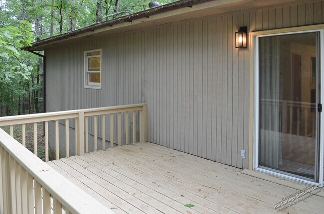 Building Photo - 2 Bedroom, 2 Bath Home Near the Glazypeau Gate