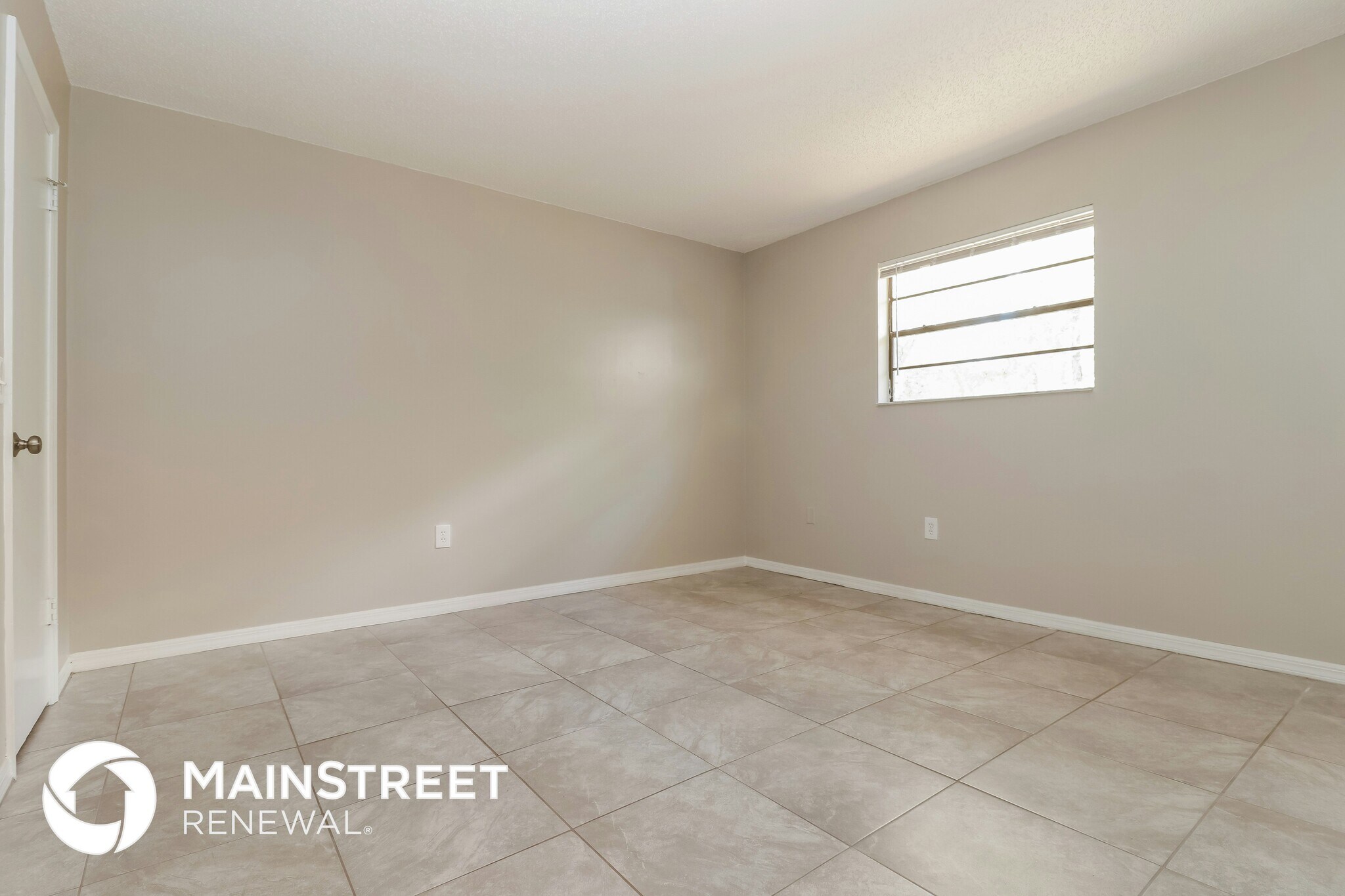 Building Photo - 2133 Lema Dr