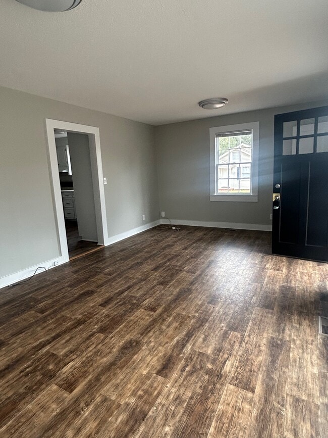 Building Photo - 2100 Woodward Dr