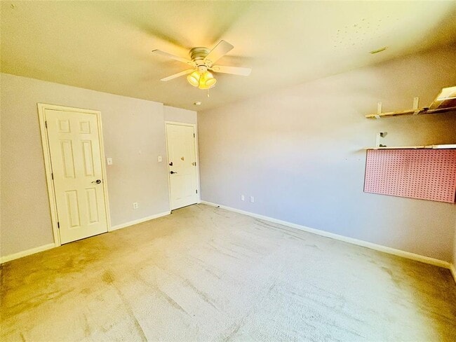 Building Photo - 4430 Pasada Ln
