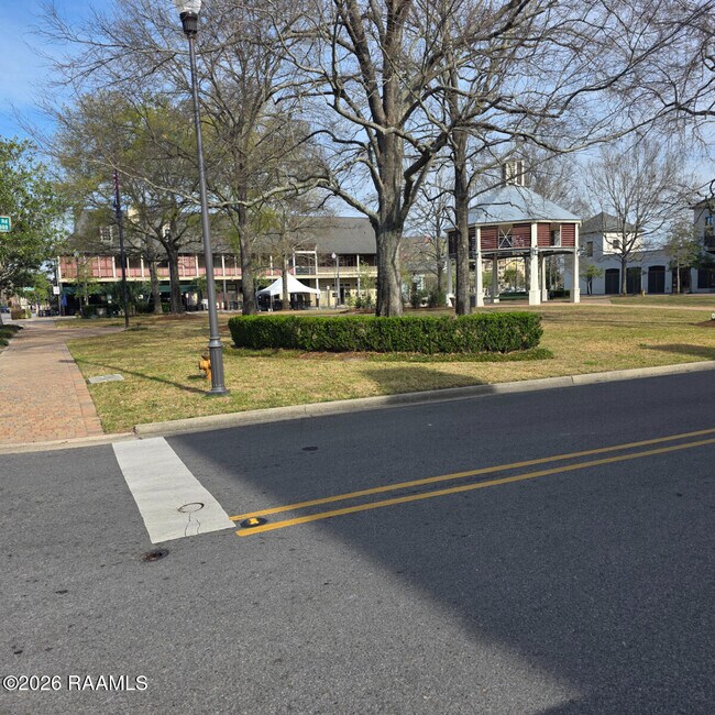 Building Photo - 302 Richland Ave