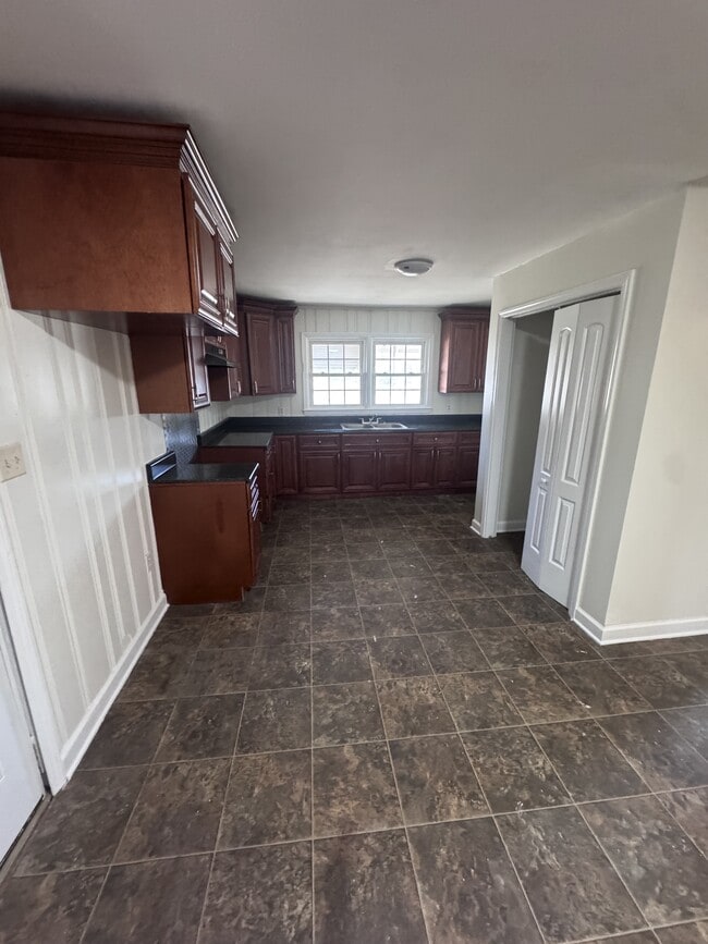 Building Photo - 215 Alabama Ave