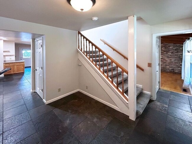 Building Photo - 2109 Alder St