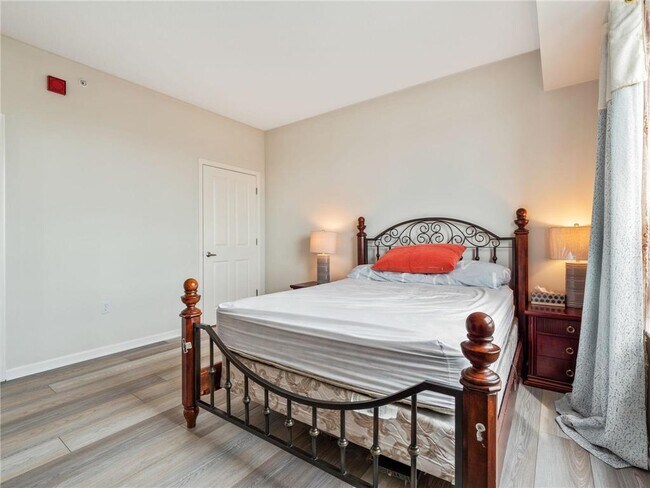 Building Photo - 500 E Grant St