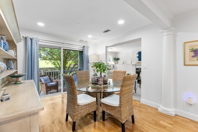 Building Photo - 84 Walpole St