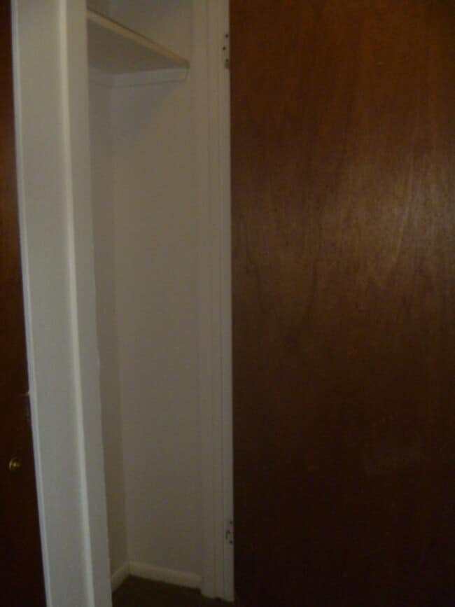 Building Photo - 3/2 $2150.00