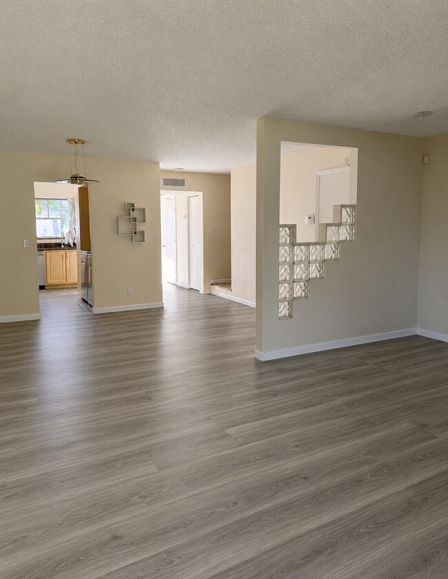 Building Photo - 3007 NW 68th St