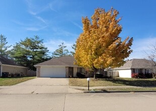 Building Photo - 3 Bed, 2 Bath Home; off Creasy Springs Rd
