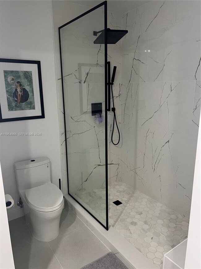 Building Photo - 780 NE 69th St