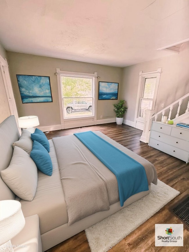 Building Photo - Updated 1 Bed 1 Bath main floor unit