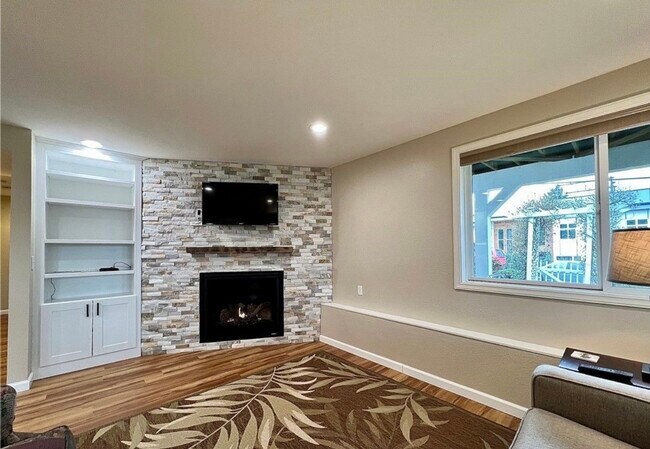 Living room have TV and fire place - 29530 1st Ave S