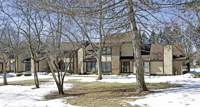 Building Photo - Glenbrooke