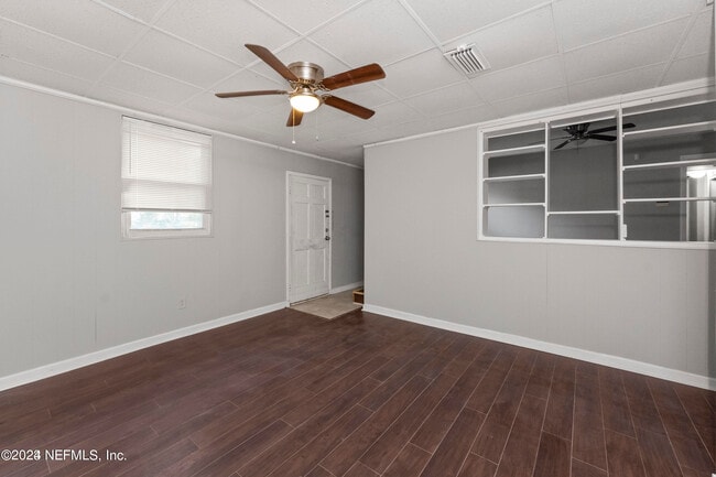 Building Photo - 6171 Cedar Hills Blvd