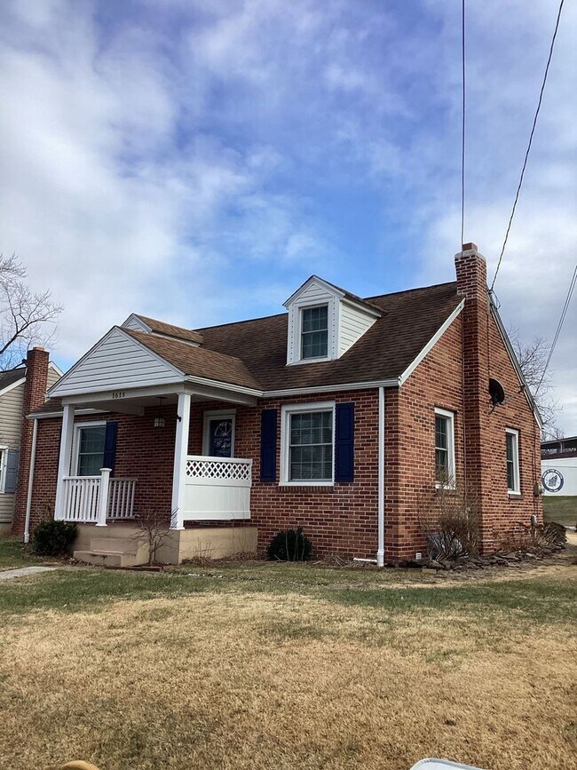 Building Photo - 3-Bedroom House Located in Northeastern School District