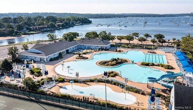 Building Photo - 5 Ashwood Rd