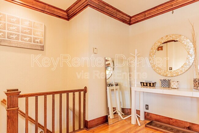 Building Photo - 740 S Corona St