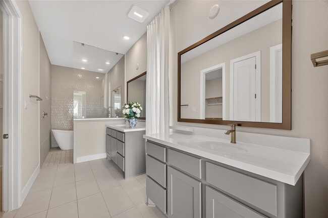 Building Photo - 4906 Tanyard Manor Dr