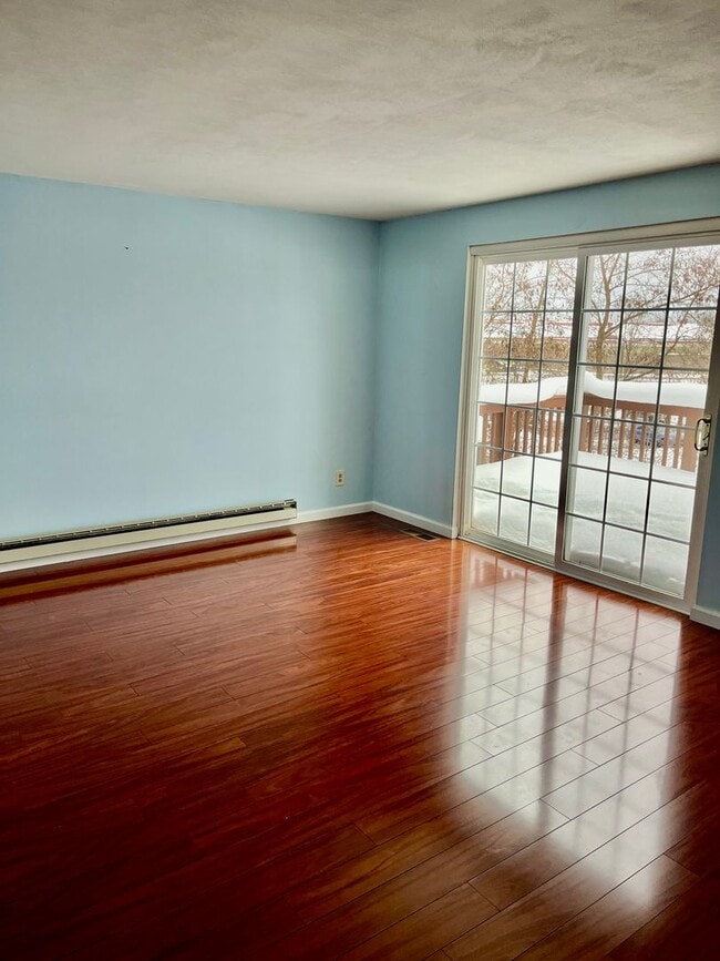 Building Photo - 8430 Fathom Dr