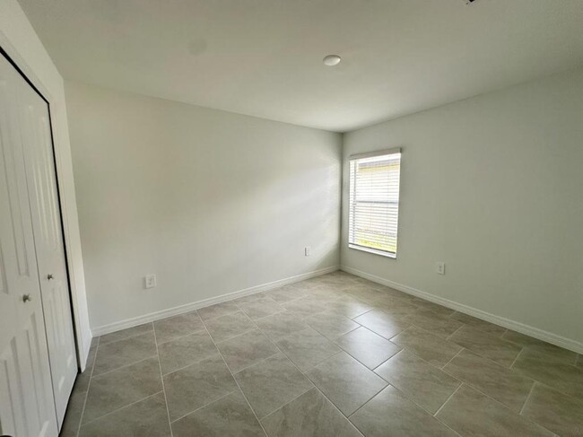 Building Photo - 17669 Paradiso Wy