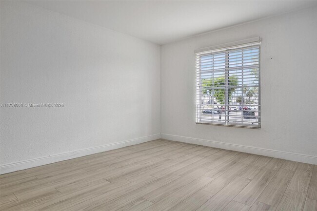 Building Photo - 4900 NW 79th Ave