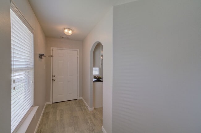 Building Photo - 29003 W Pecos River Ct