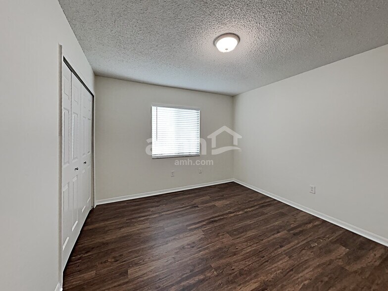 Building Photo - 4417 Country Hills Blvd