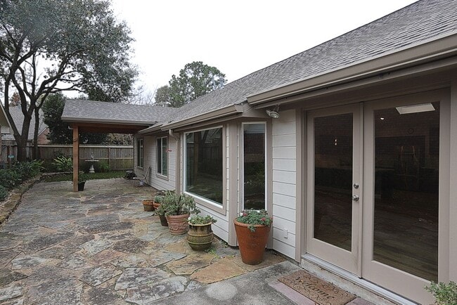 Building Photo - 3515 Cape Forest Dr