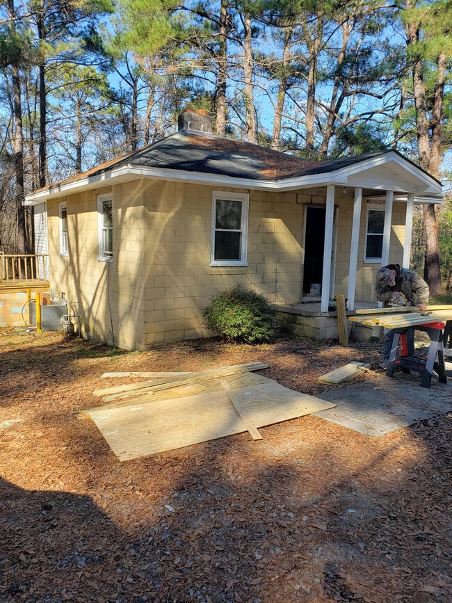 Building Photo - 217 Sharpe Rd