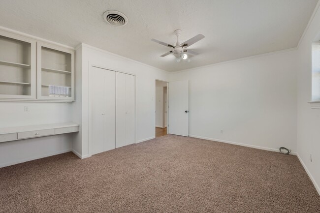 Building Photo - 3802 Sunnybrook Ln