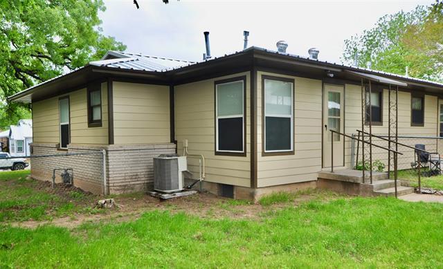 Building Photo - 712 W Bridge St