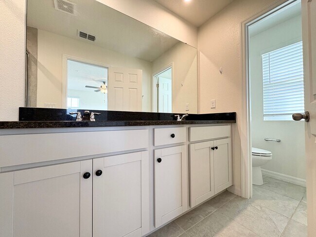 Building Photo - Newly Built, Water View, Luxury Executive ...