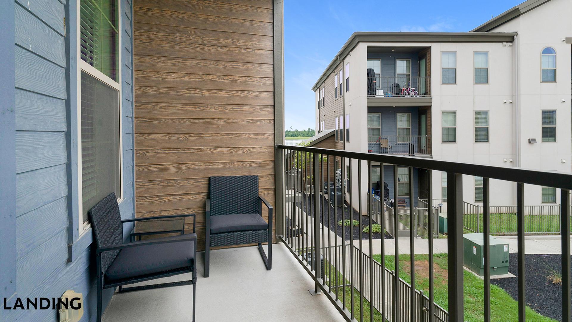 Building Photo - 698 Basilica Bay Dr