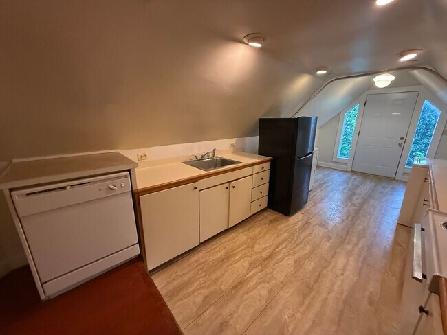 Building Photo - 312 South Upper Street, Lexington KY (Thir...