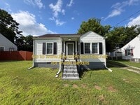 Building Photo - Single Family